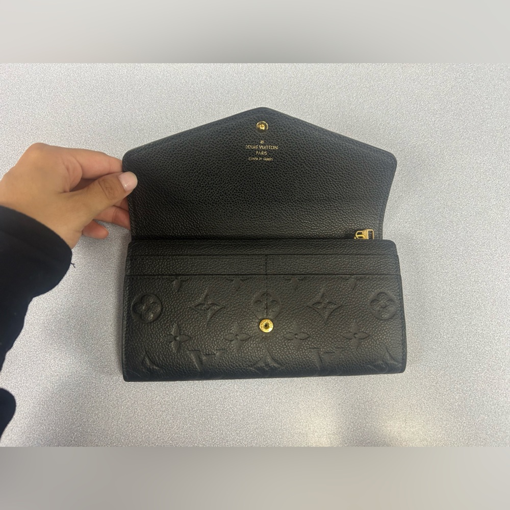 LOUIS VUITTON - BLACK EMILIE Monogram Empreinte Leather WALLET - LIKE NEW! - Picture 5 of 7